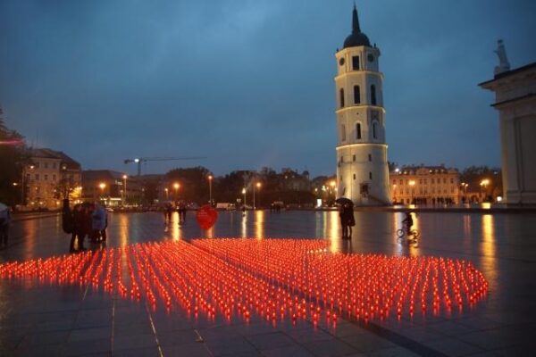 Pacientų uždegtos žvakutės – nuoširdi padėka organų donorams